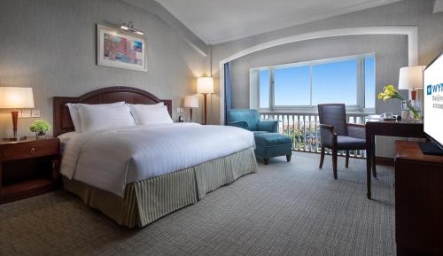 Superior King Room - Non-Smoking