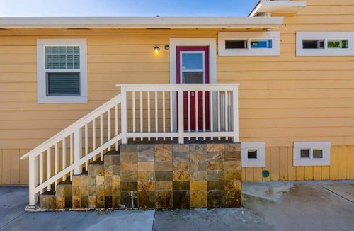 Northside Apartment | Marbella Lane - 2BR Cozy Lwrlvl in Dtwn SJ