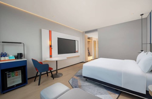 Jinshui District Hotel | Holiday Inn Express Zhengzhou Nongye Road by IHG