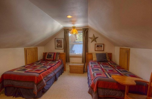 Bijou Pines House | Breezy Pines Cabin 4 Bedroom Home by RedAwning