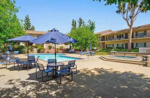Bonita Condo | La Verne Entire Condo with Balcony view