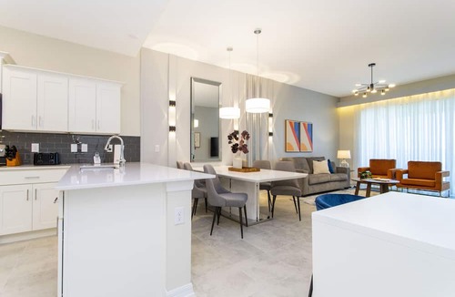 Kissimmee Condo | 2bd/2ba Brand new lake-view condo close to Disney