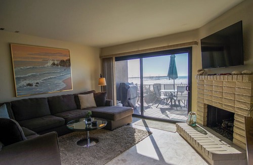 Downtown Condo | 133 Pismo Shores: 3 BR, 2.5 BA Condominium in Pismo Beach, Sleeps 7