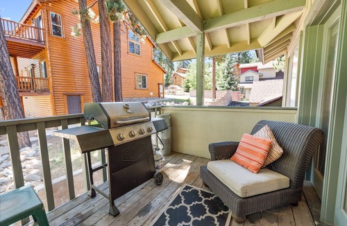 Moonridge Condo | Bear Mountain Escape - Walk to Bear Mountain, Fireplace, Deck, Barbecue