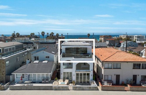 Central Mission Beach Condo | Light And Airy Penthouse Overlooking Mission Bay!