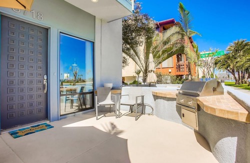 Mission Beach Condo | Paradise Retreat | 2BR Bayfront w/Spacious Patio