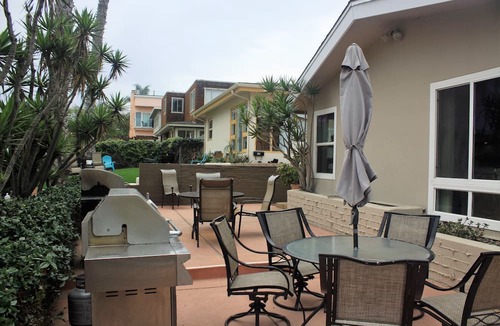 North Pacific Beach Condo | The Marlin at Law Street Beach - Pacific Beach