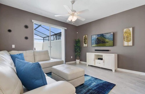 Kissimmee Condo | Luxury 4Bd w Pool and Resort Near Disney 4910