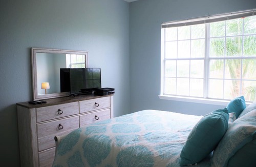 Loughman Condo | Your next magical getaway! Spacious 3 bedroom, 2 bath condo in gated community.