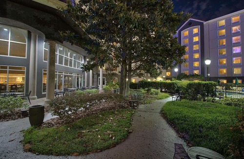 Florida Central Atlantic Coast Hotel | WonderWorks 2 Double Studio w/breakfast, gym, pool