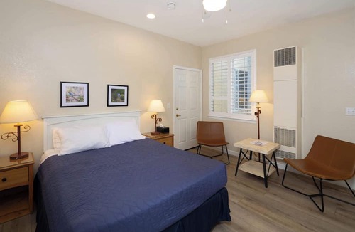 Oceano Condo | Coastal Glow At The Pier