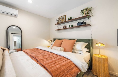 Southwest Anaheim Apartment | Charming Studio Gem in Anaheim 8' From Disney/Convention/Angel/Knotts