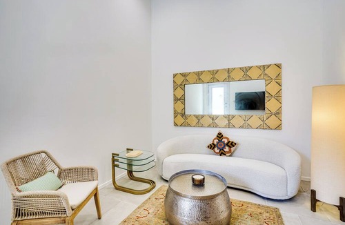South Redondo Apartment | Shop, Dine & Walk to Ocean: Redondo Beach Apt!