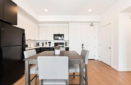 Little Tokyo Apartment | Unique 1-Bedroom DTLA Escape with City Views