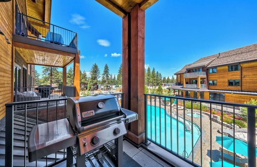 Lakeside Park Condo | Zalanta #214 Modern 2BR Near Gondola