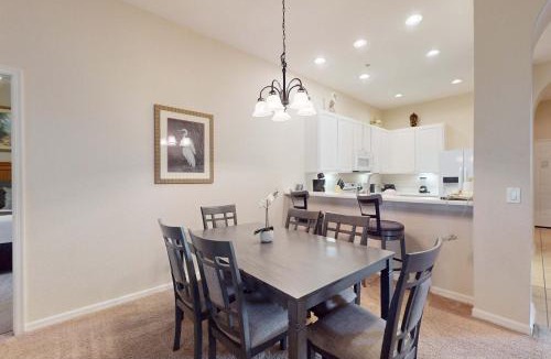Bahama Bay House | 3rd floor condo w balcony gym restaurant near theme parks sauna