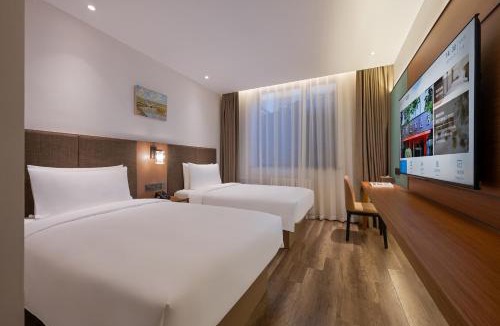 Dongcheng Hotel | BaiYee Tree Hotel Beijing Drum Tower NanLuoGuXiang Houhai 北京香柏艺术酒店南锣鼓巷后海店