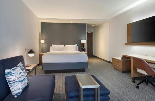 Redwood City Hotel | Courtyard by Marriott Redwood City
