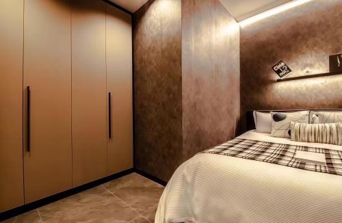 Jinsong Panjiayuan Apartment | Shanghai Hills&Rais Apartment - 100-inch Projector - Near Nanjing Road Pedestrian Street