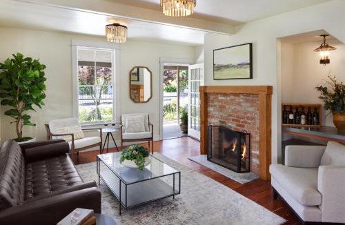Yountville Hotel | Lavender, A Four Sisters Inn
