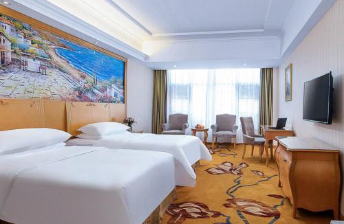 Yixiu District Hotel | Vienna Hotel(Anqing Guangcai Seven-street)
