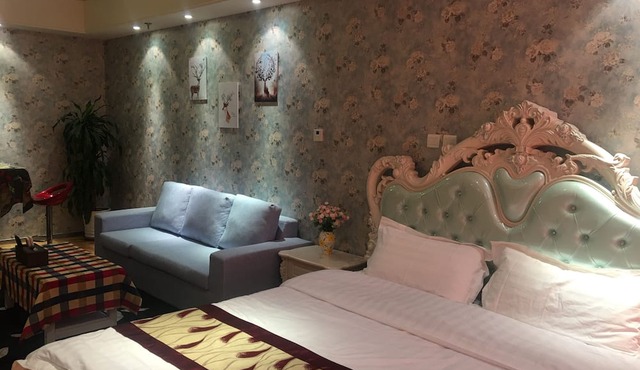Tiandi Huadian Apartment Qilinshe