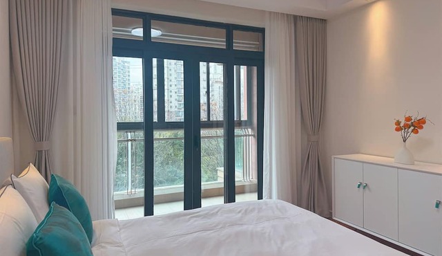 Tyms 3BR 2BA Apt Gubei Fully Furnished