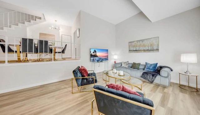 Oneluxstay 3BR Home Near the Beach