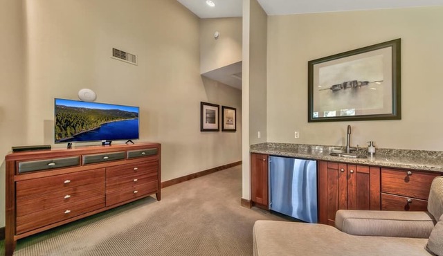Lakefront Escape Walk to Dining, Hot Tub, Fireplace | SS4