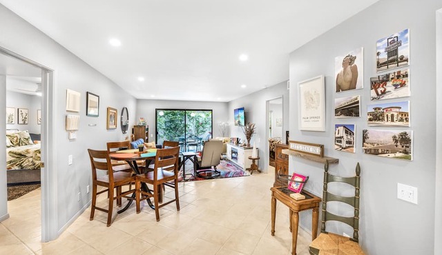 Stylish 2/2 Ground Level Condo in South Palm Springs