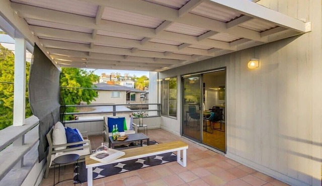 Large balcony 1 BR Guesthouse in Pacific Beach