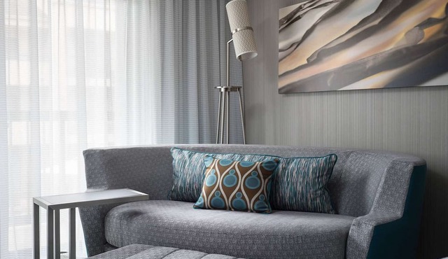 Indulge in Home-Like Comfort! Close to El Segundo Beach, Pets are Allowed