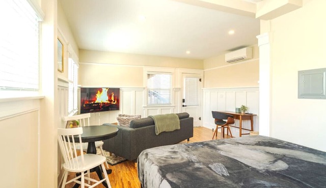 Boutique Historic Studio Balboa Park W/D