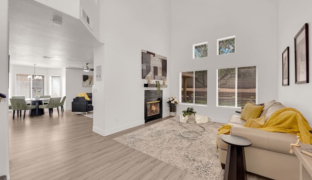 Heart of Henderson - Your ideal extended stay