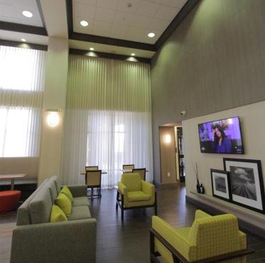 Hampton Inn & Suites Seal Beach