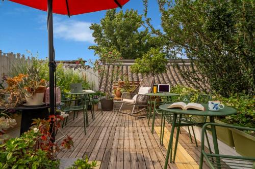 Peking Garden Siheyuan Boutique Hotel-Forbidden City&Beihai Park&Historic Hutong-Traditionnal yard&Sunshine terrace&Tea house&home kitchen