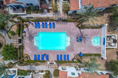Remodeled 1BR Legacy Villa with Private Patio #A