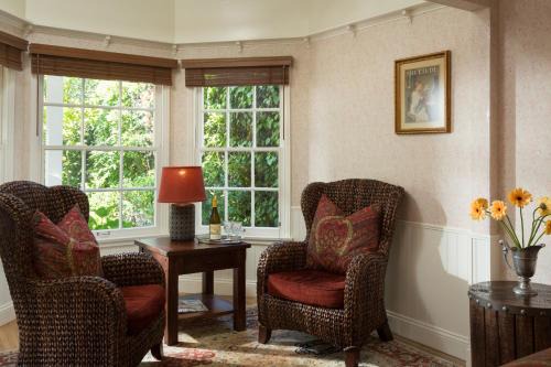 Cheshire Cat Inn & Cottages