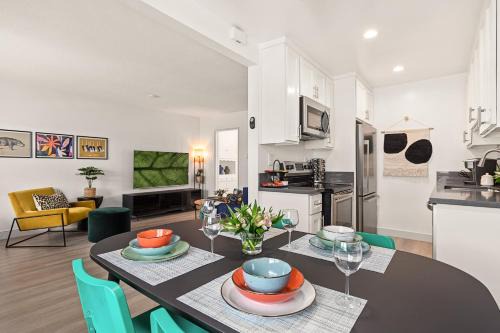East Village Arts District, King Suite with Sofa Bed NRP26-02357