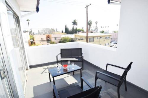 Hollywood Business Apartments